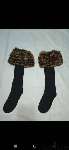 socks with fur animal print 3