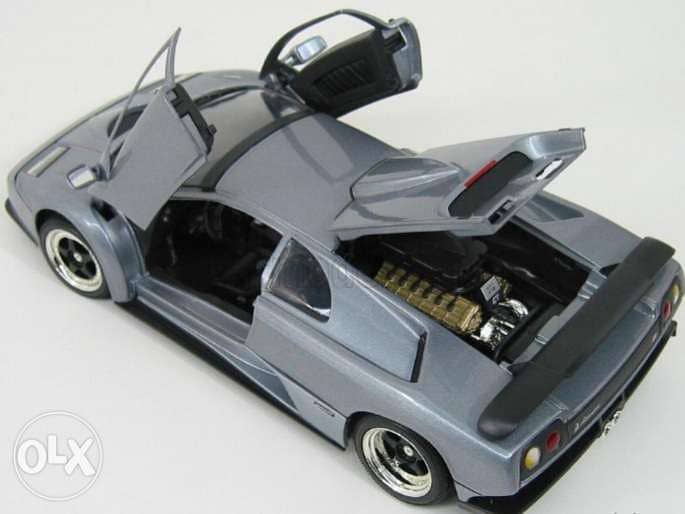 Lamborghini Diablo GT diecast car model 1:18 4