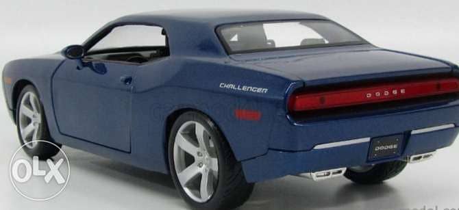 Dodge Challenger diecast car model 1:18 2