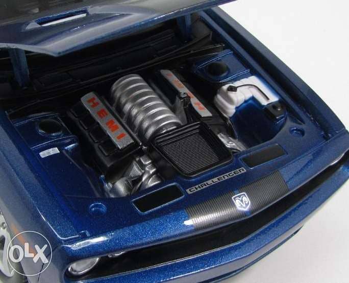 Dodge Challenger diecast car model 1:18 7