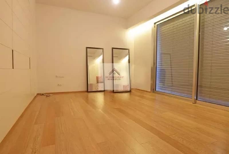 Luxury Spacious Apartment For Sale in Downtown 6