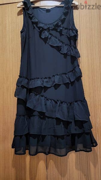 Esprit black ruffle dress 40 فستان 0