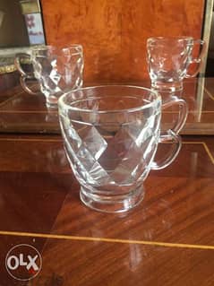3 Cups Plexiglass - AZAD - ٣ أكواب بليكس