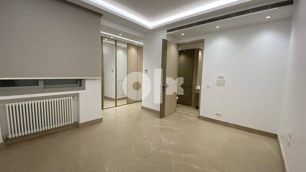 High Floor and Luxurious Apartment Beirut With Sea & City View. 6