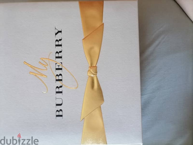 My burberry eau de toilette coffret for women. 90 ml plus 240ml shower 1