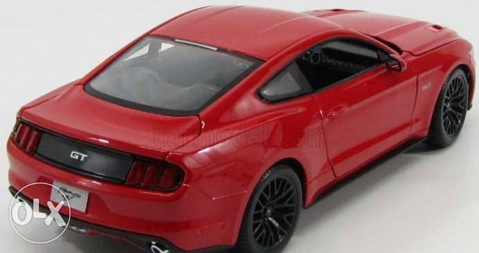 Ford Mustang diecast car model 1:18 4