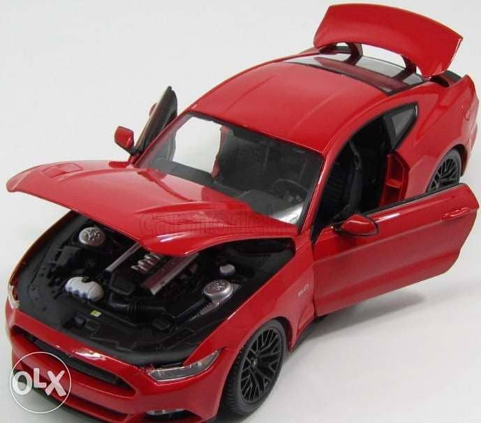 Ford Mustang diecast car model 1:18 5