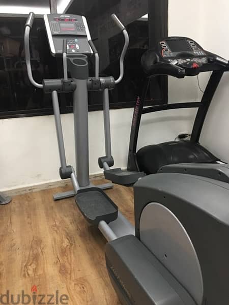 life fitness elliptical like new we have also all sports equipment 6