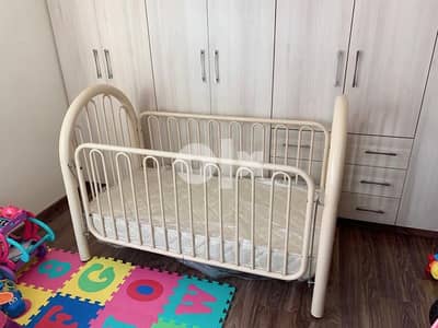 Baby metal bed with Mattress