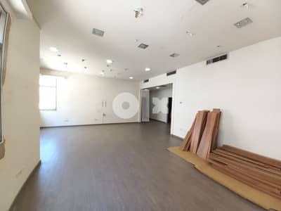 AH22-1084 Office for rent in Beirut, Downtown ,100m2, $1,083 cash