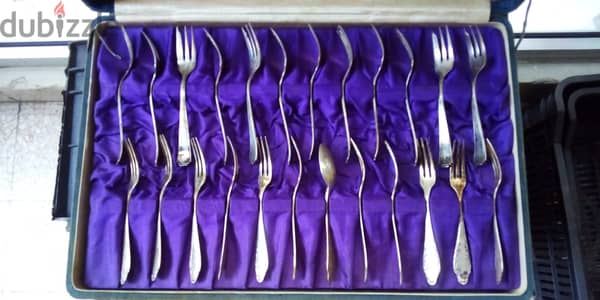 Silver dessert forks