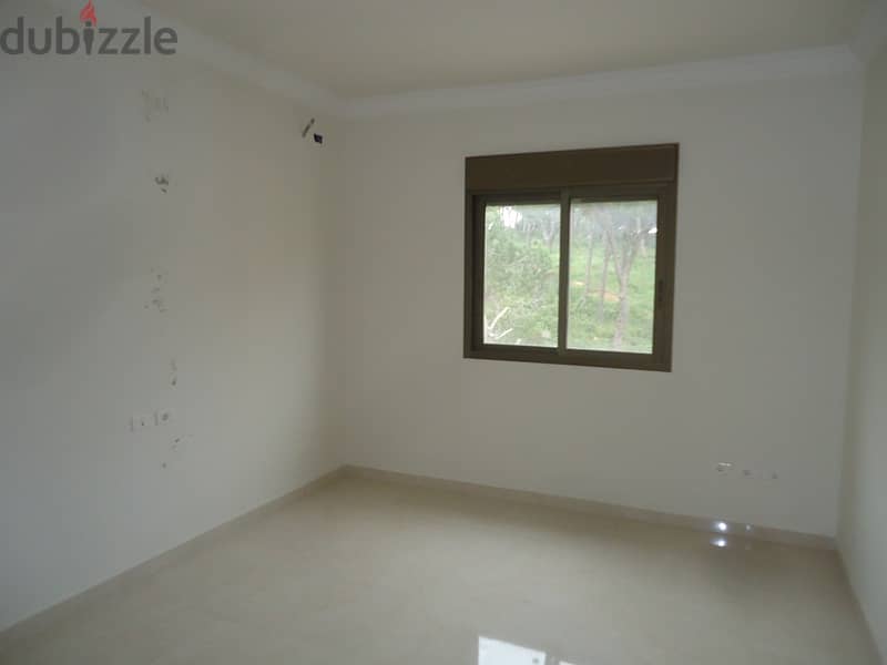 Apartment for sale in Broummana شقه للبيع في برمانا 7