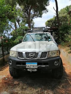 nissan patrol 2009 2 doors