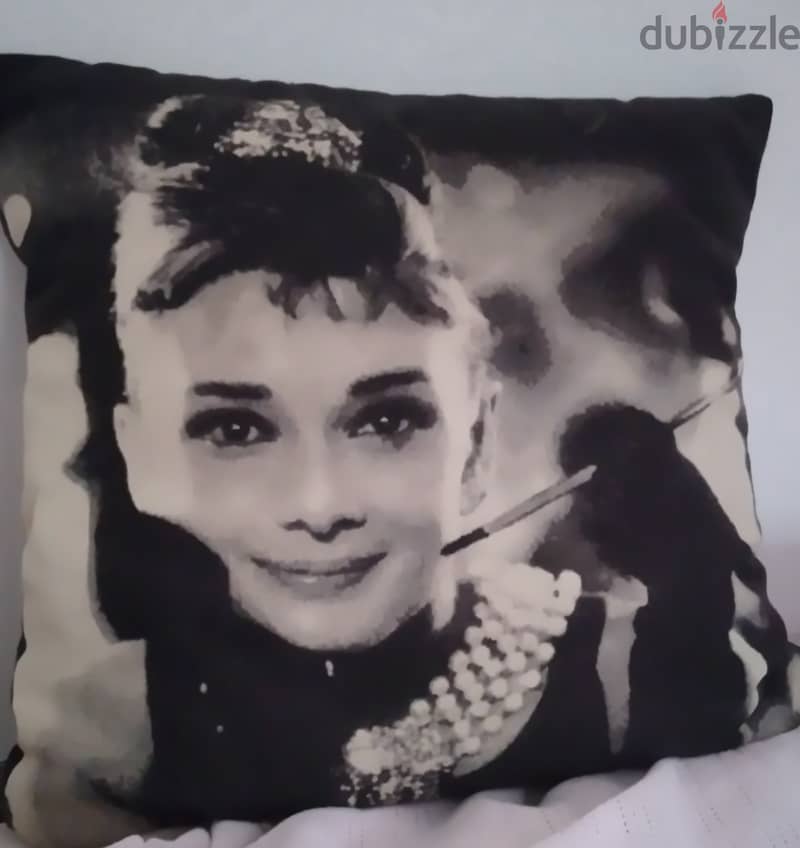 Coussin Audrey Hepburn 1