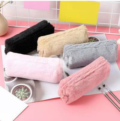 elegant furr makeup pouch 5$