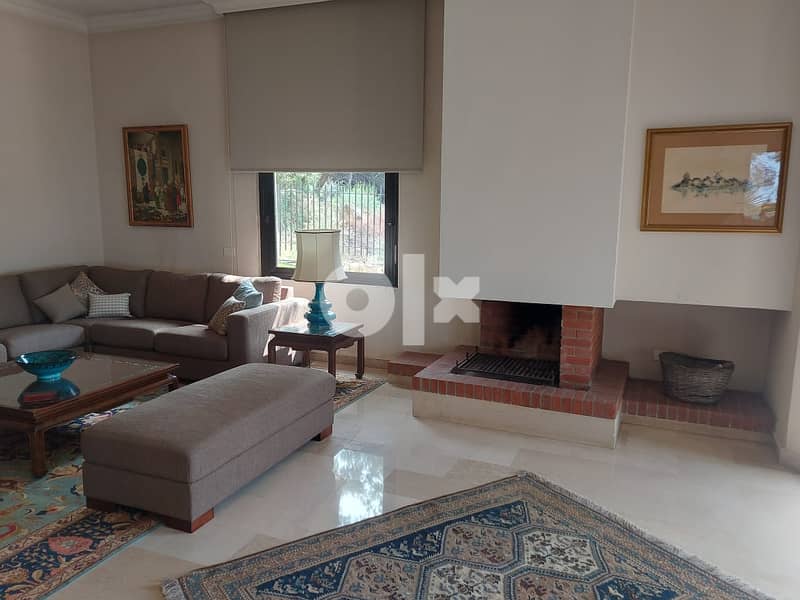 Gorgeous Fully Furnished Apartment with Garden 1