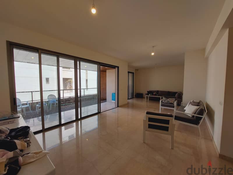 Gigantic New Apartment In Qornet El Hamraشقة للبيع في قرنة الحمرا 6