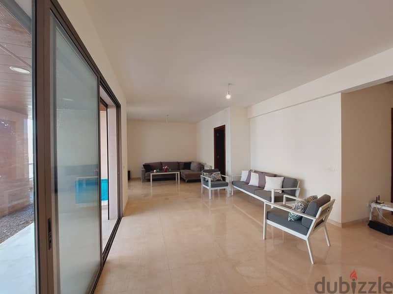 Gigantic New Apartment In Qornet El Hamraشقة للبيع في قرنة الحمرا 16