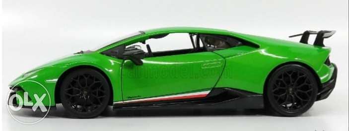 Huracan Performante diecast car model 1:18. 1