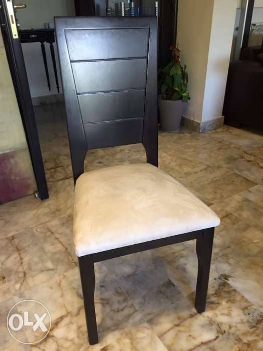 8 chairs for dining table (35$ per chair) 1