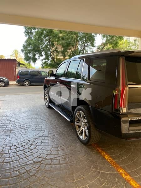 escalade 2019 company source 33000 km only 4