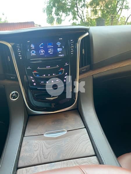 escalade 2019 company source 33000 km only 7