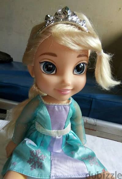 QUEEN ELSA ANIMATOR FROZEN, 35 Cm Large Disney great as new doll=18$