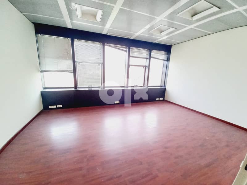 AH22-1131 Office for rent in Beirut, Hamra, 400 m2, $3,000 cash 2