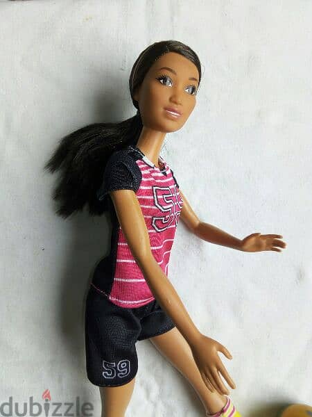 BARBIE SOCCER PLAYER - I CAN BE brunette great doll +complete wear=17$ 1