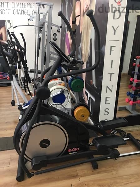 elliptical big size like new we have also all sports equipment 4