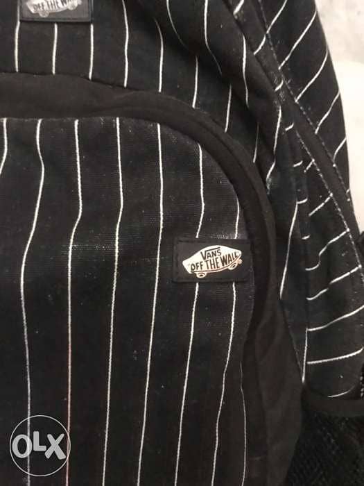 Vans backpack pinstripes 2 layers great condition 2