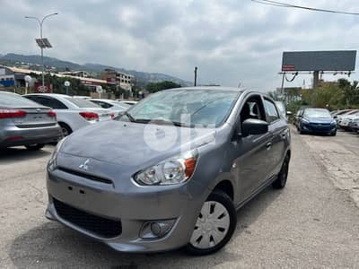 Mitsubishi mirage 2015 Automatic CLEAN !!