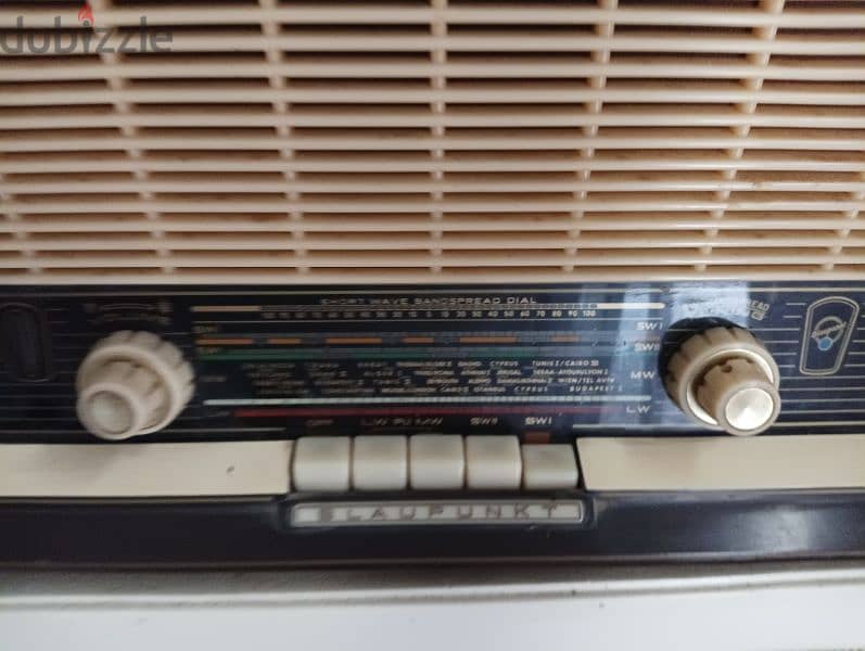 Vintage Blaupunkt Radio 2