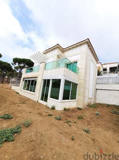 Villa for sale in talet sanawbar فيلا للبيع في مجمع تلة الصنوبر