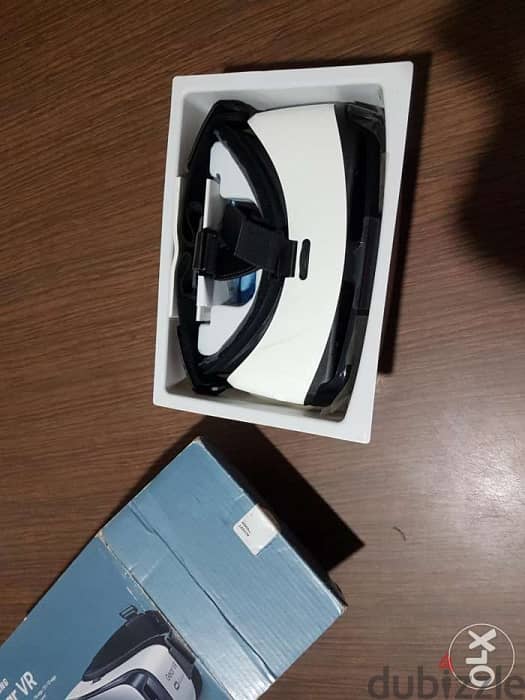 for sale Gear VR compatible with Note5/S6edge+/S6/S6 edge/S7/S7 edge. 1