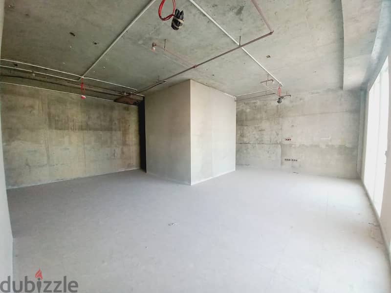 AH22-1144 Office for Sale in Sodeco, Ashrafieh, 150 m2, 450,000 cash 3