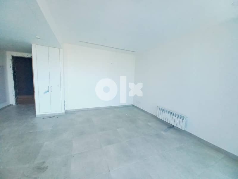 AH22-1156 Office for rent in Sodeco, Ashrafieh,117m2, $2,084 cash 1