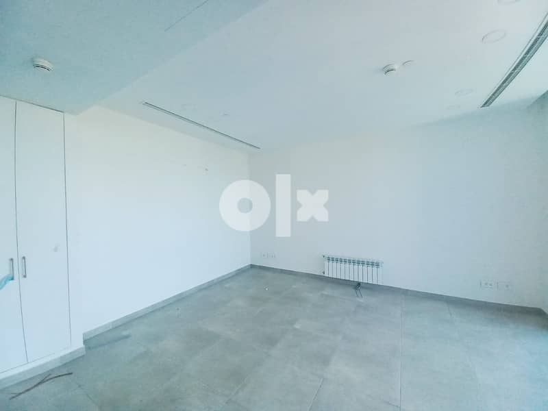 AH22-1156 Office for rent in Sodeco, Ashrafieh,117m2, $2,084 cash 4