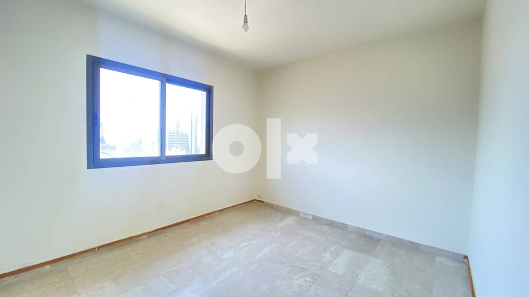 Apartment For Sale in Hamra 4