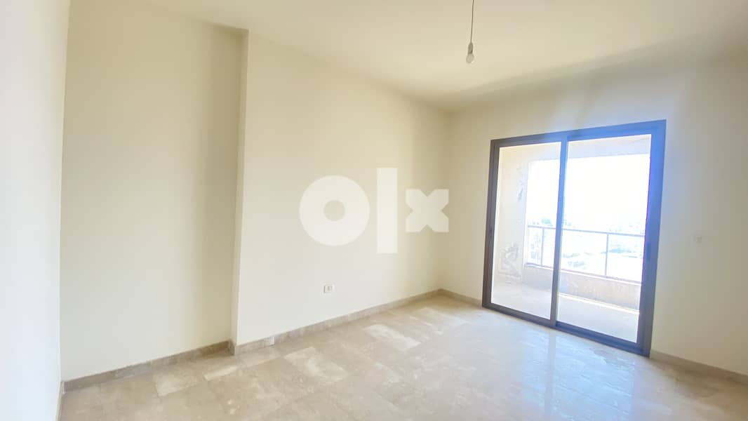 Apartment For Sale in Hamra 5