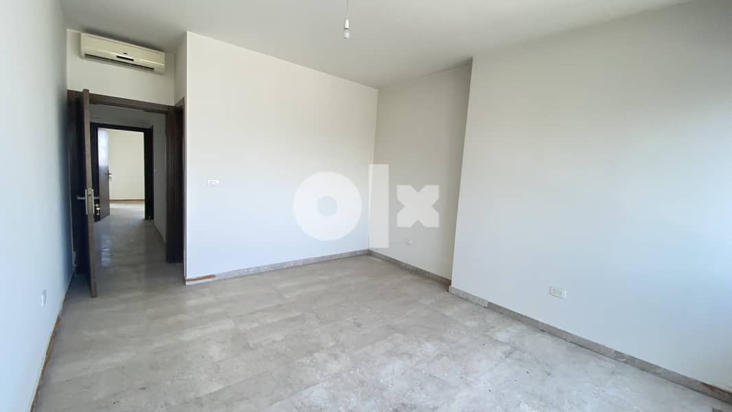 Apartment For Sale in Hamra 7