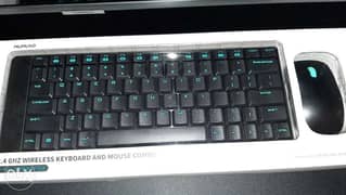 2.4 GHz Wireless Keyboard and Mouse Combo-Green