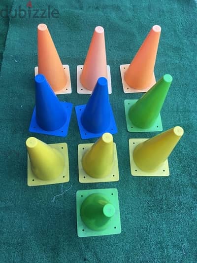 cones 10 pcs like new we have also all sports equipment