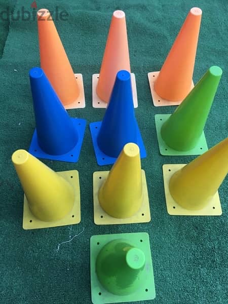 cones 10 pcs like new we have also all sports equipment 1