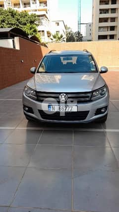 2012 VW Tiguan 4 cylinder turbo 2.0L PERFECT DAILY