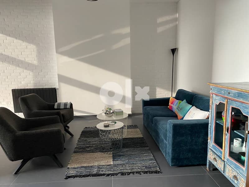 L09961 - One-Bedroom Apartment For Rent In Achrafieh 1