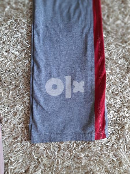 Grey and red sweatpants and hoodie for women size XL 5