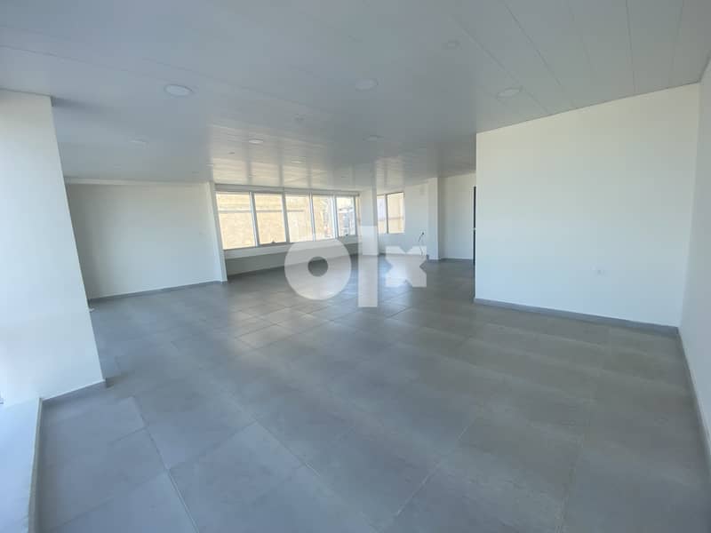 Great Office Space On Zalka Highwayمكتب للايجار في الزلقا 1