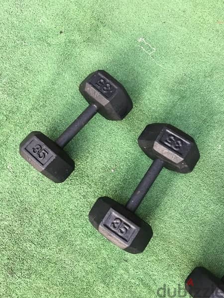 dumbells like new lkilo b 1.35$ we have also all sports equipment 3