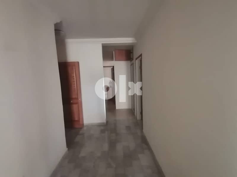 L10010 - 2 Bedroom Apartment For Sale in Sabtieh 4